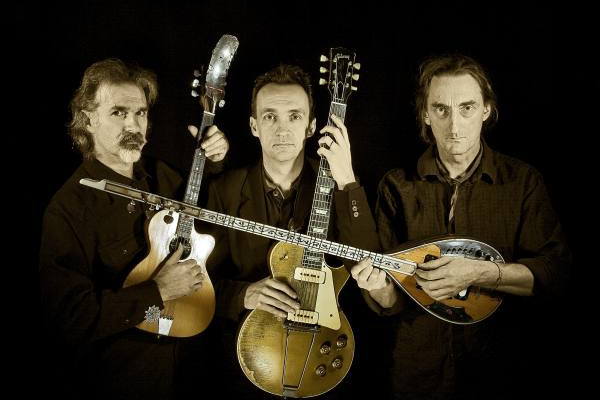 Les Triaboliques Video
